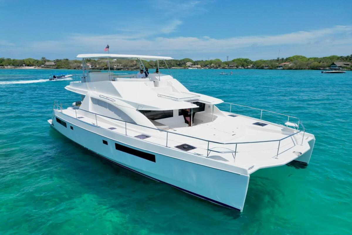 Elite Big Bucks Power Catamaran image 3