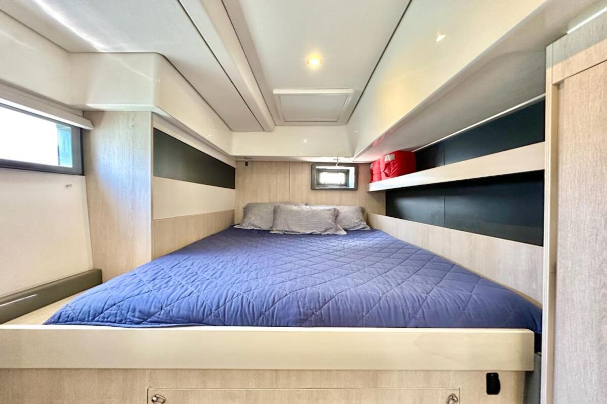 Elite Big Bucks Power Catamaran image 8
