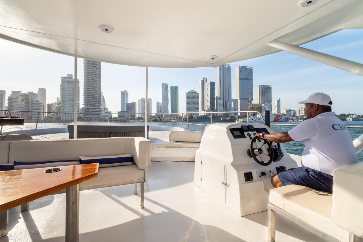 Elite Mavi Soul  Power Catamaran image 16