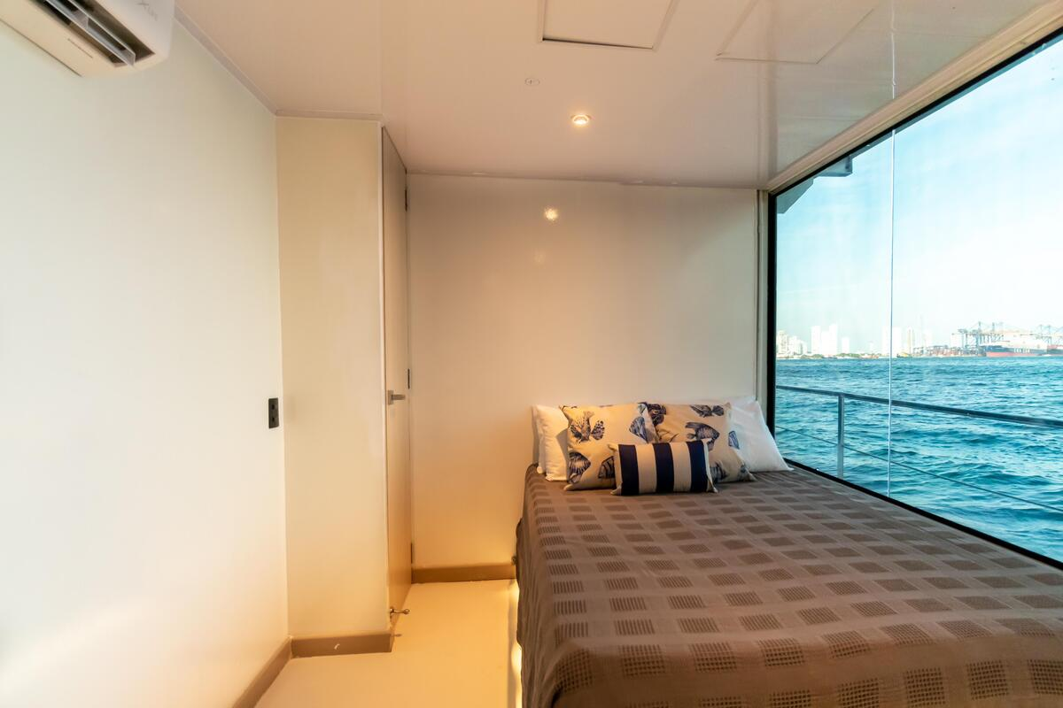 Elite Mavi Soul  Power Catamaran image 17