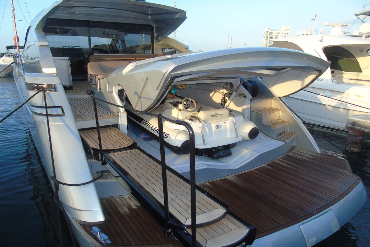 Elite Pershing Macan image 3