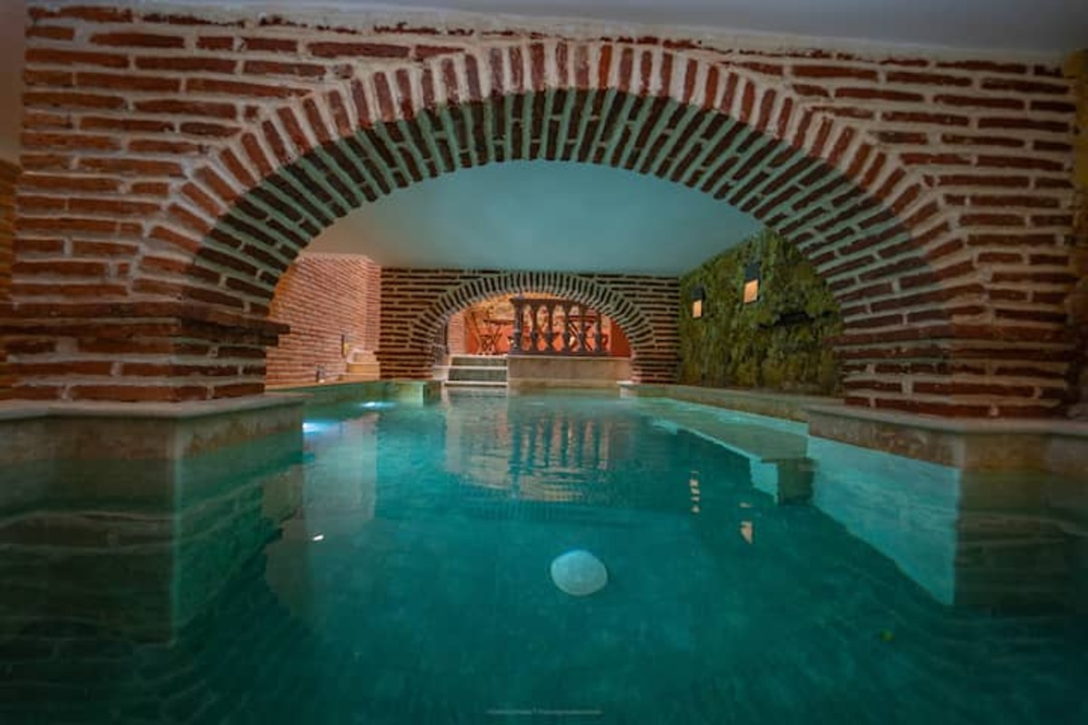 Luxury 10 Bedroom Villa in Walled City Cartagena image 4