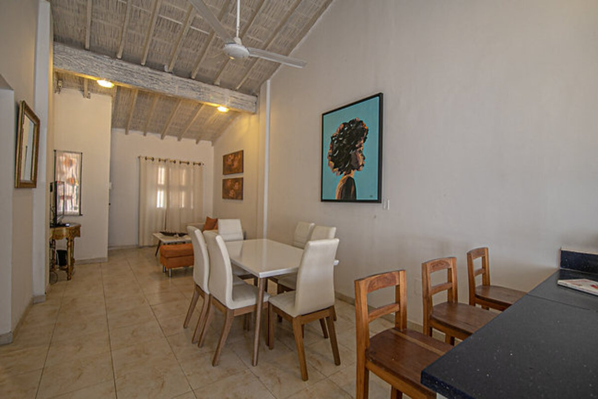 Charming 3 Bedroom in the Old City image 10