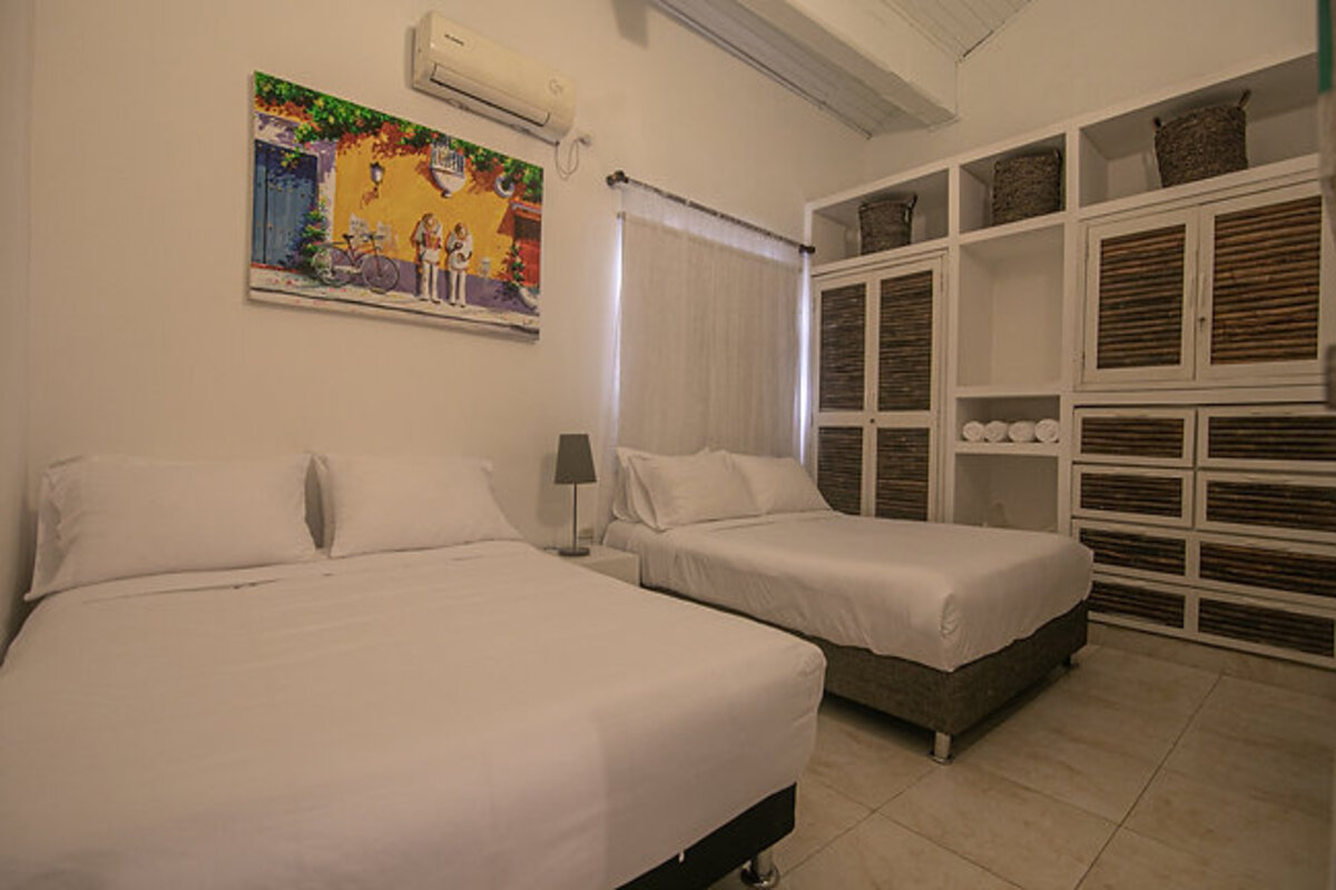 Charming 3 Bedroom in the Old City image 4