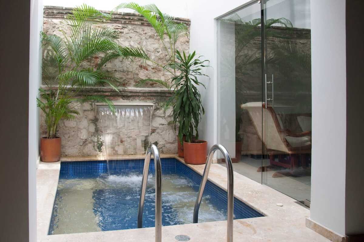 4 Bedroom Old City Beautiful House image 10