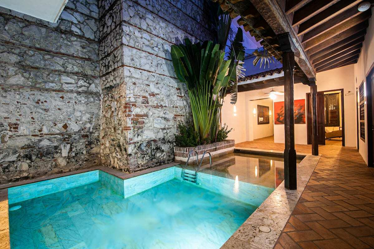 Old City 4 Bedroom Mansion image 10