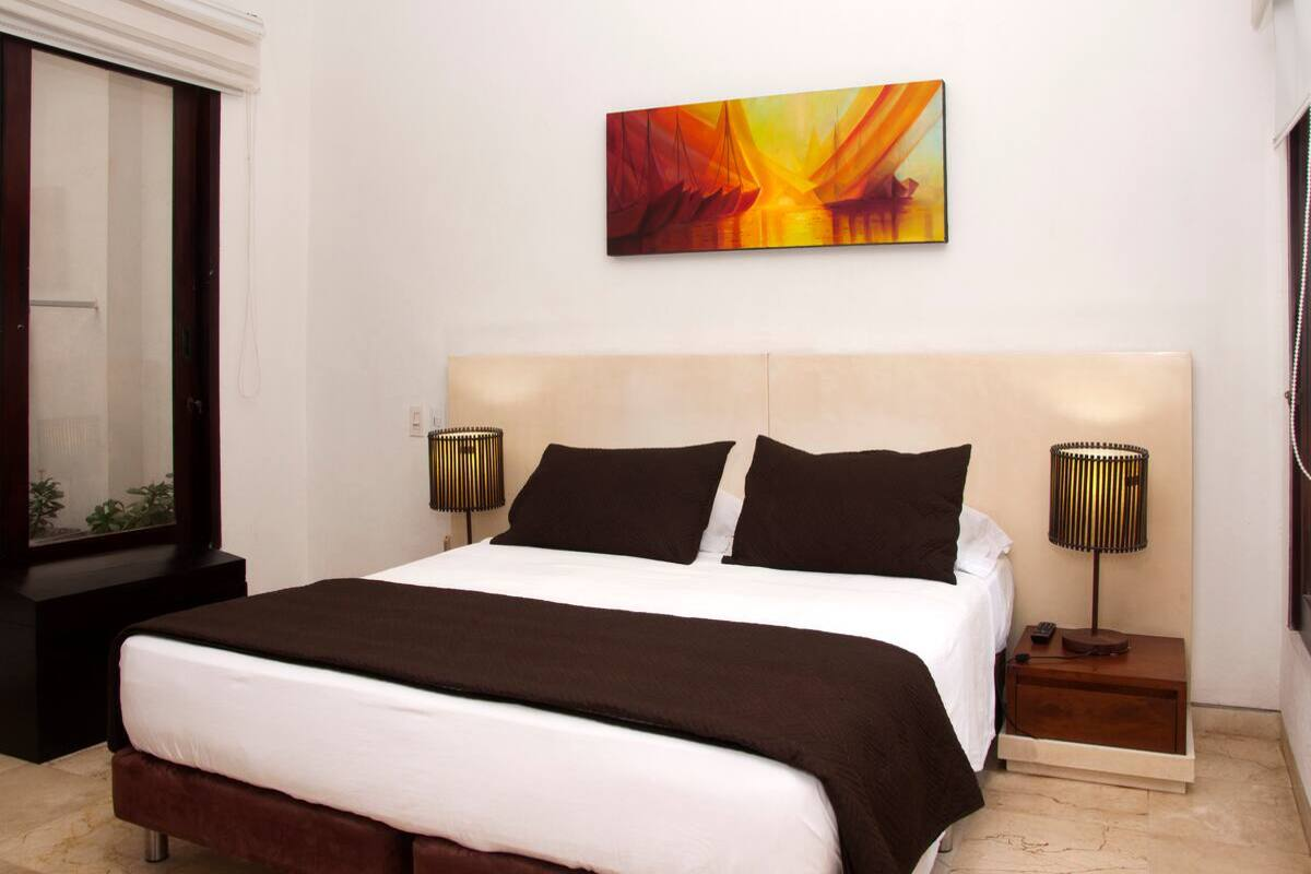 Old City 4 Bedroom Mansion image 5