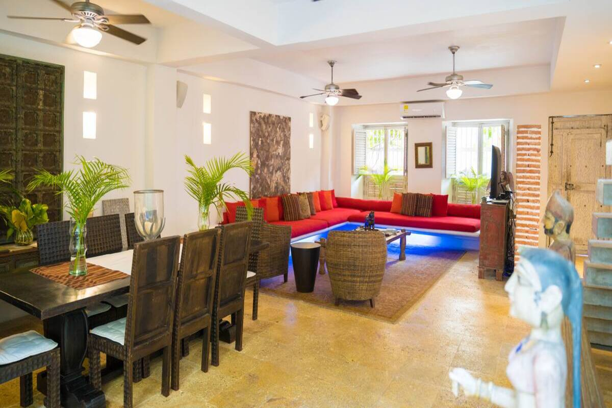 4 Bedroom Beautiful House in Old City image 7