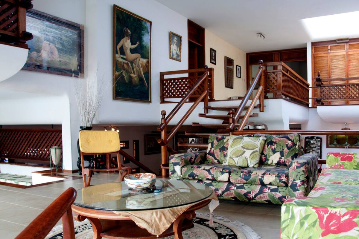 7 Bedroom Mansion in Bocagrande image 4