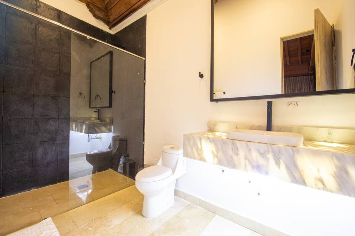 Modern 7 Bedroom Mansion in Old City image 10