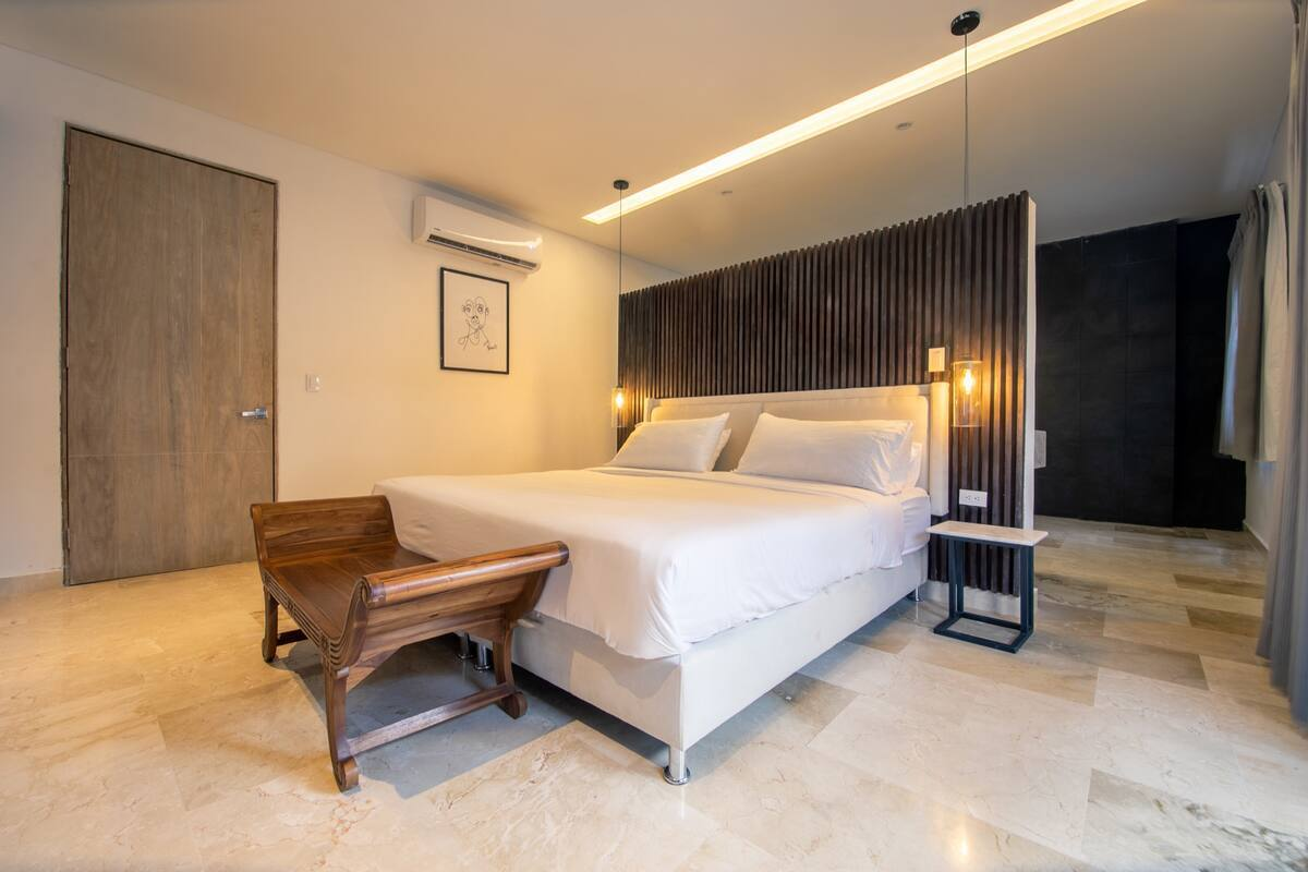 Modern 7 Bedroom Mansion in Old City image 7