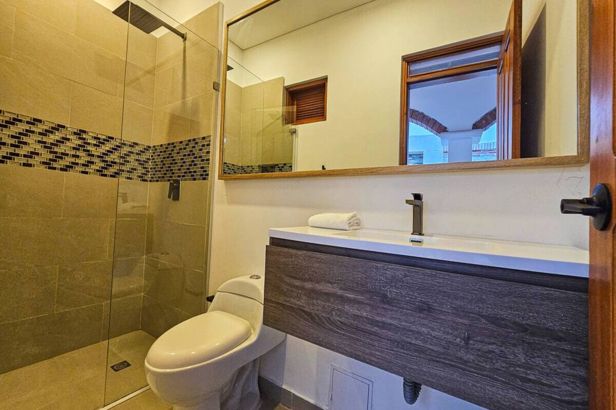 Luxury 5 Bdrm Villa Walled City/Getsemani image 1