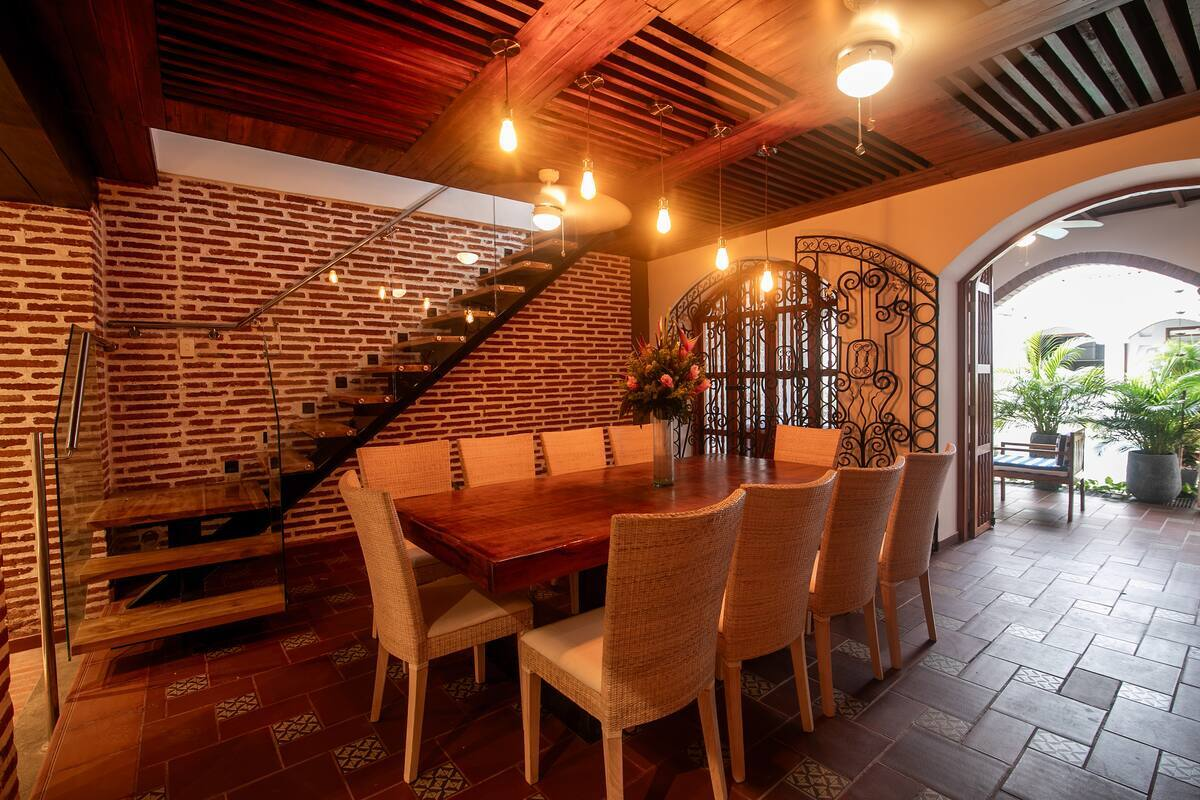 Luxury 5 Bdrm Villa Walled City/Getsemani image 5