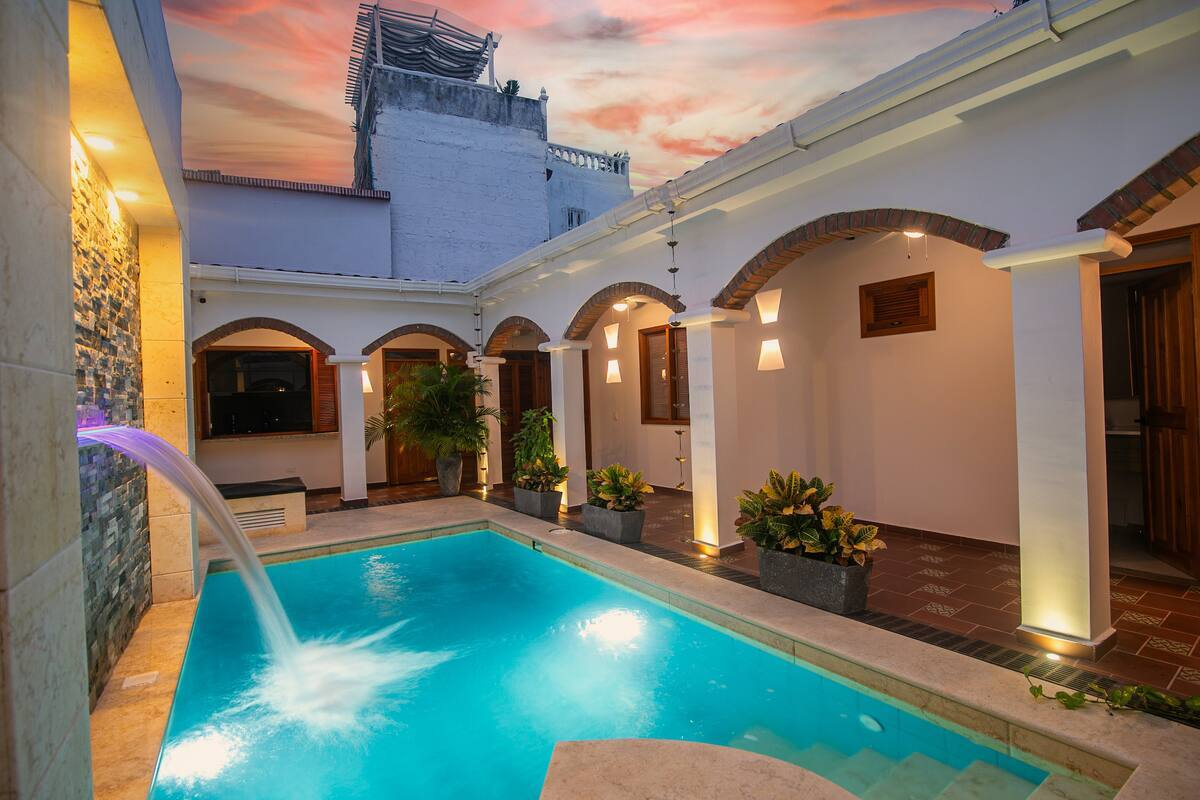 Luxury 5 Bdrm Villa Walled City/Getsemani image 8