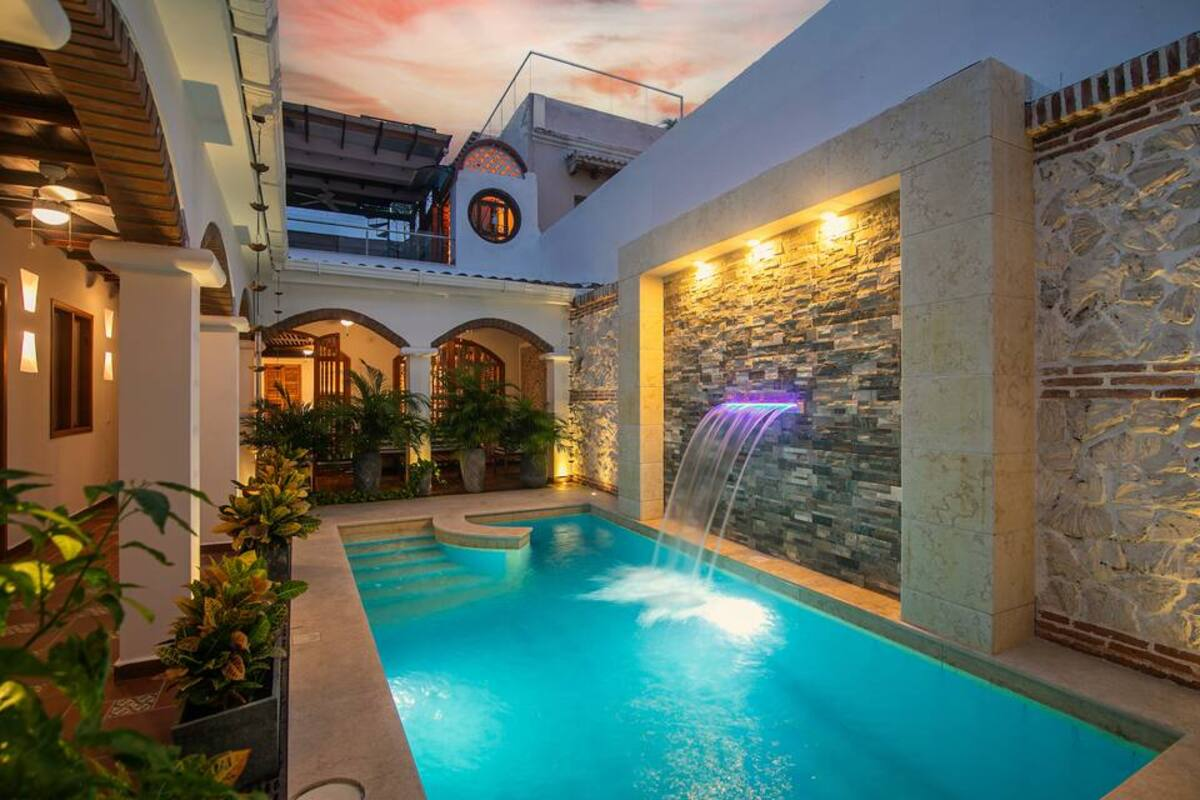 Luxury 5 Bdrm Villa Walled City/Getsemani image 9