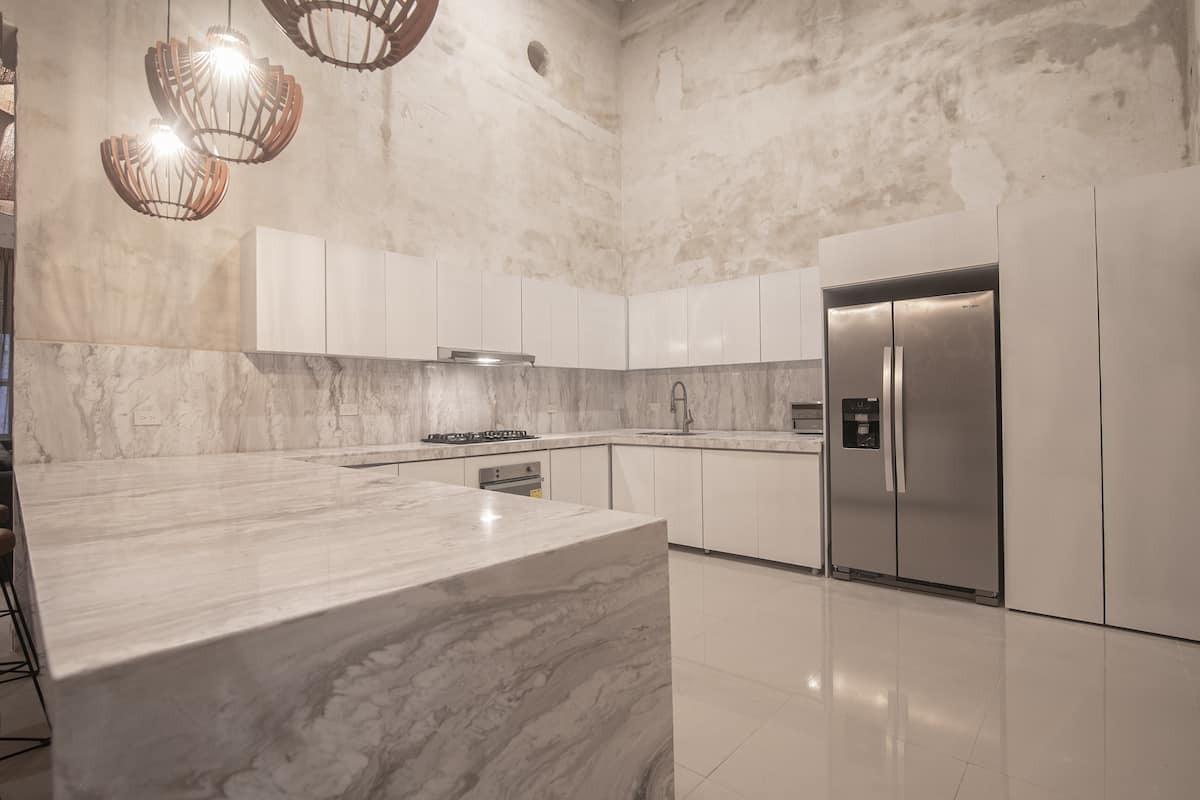 7 Bedroom Beautiful Mansion OldCity Just Renovated image 9