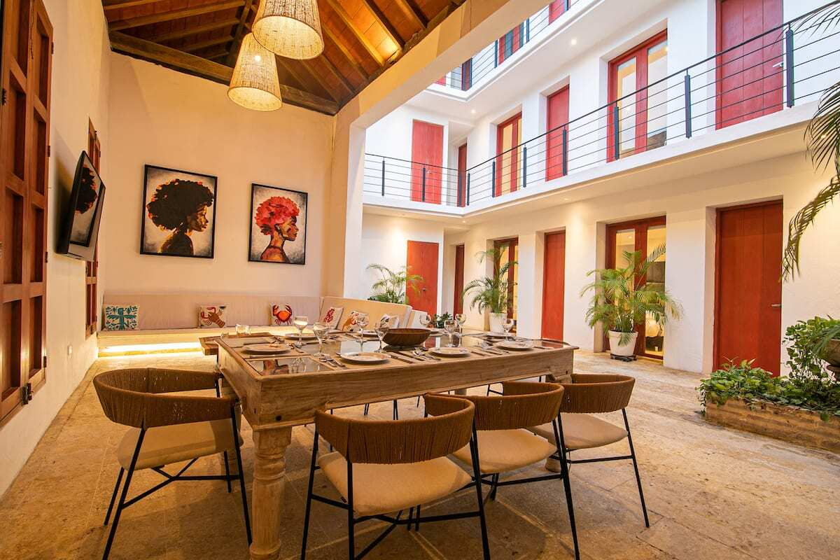 9 Bedroom Luxury Villa in the Walled City image 1
