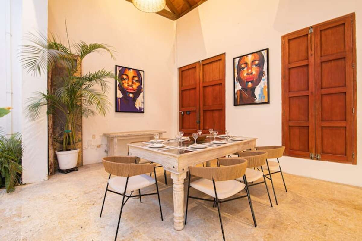 9 Bedroom Luxury Villa in the Walled City image 3