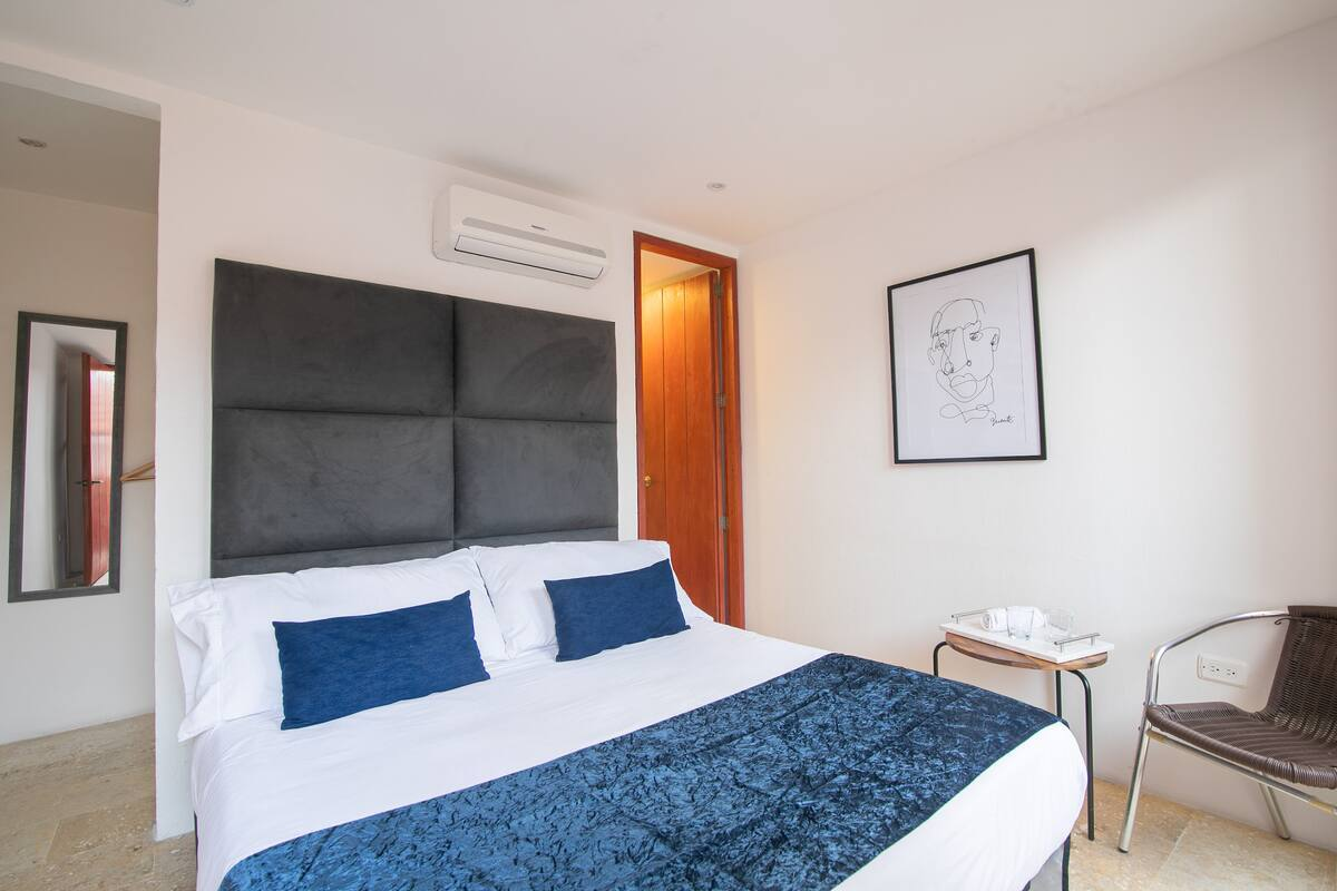 9 Bedroom Luxury Villa in the Walled City image 7