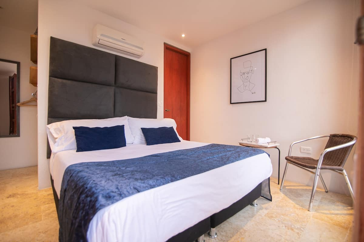 9 Bedroom Luxury Villa in the Walled City image 8