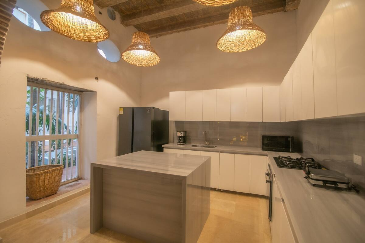 Luxury 18 Bedroom Villa in Old City image 6