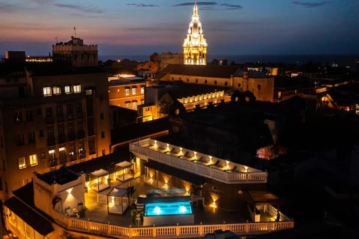 11 Bedroom Villa in the Old City image 1