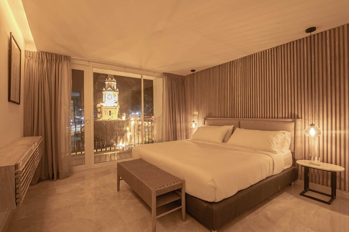 16 Bedroom in Clock Tower Plaza with Private Pool image 6
