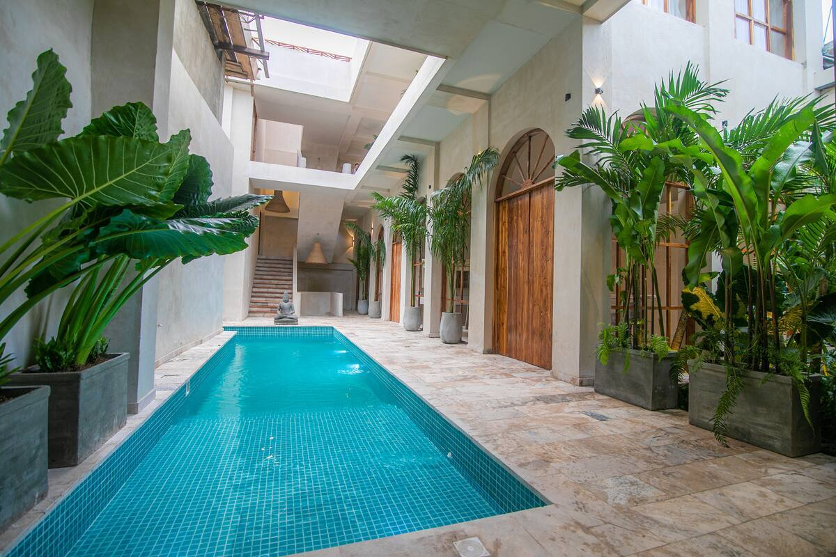 11 Bedroom Luxury Villa in Old City image 4