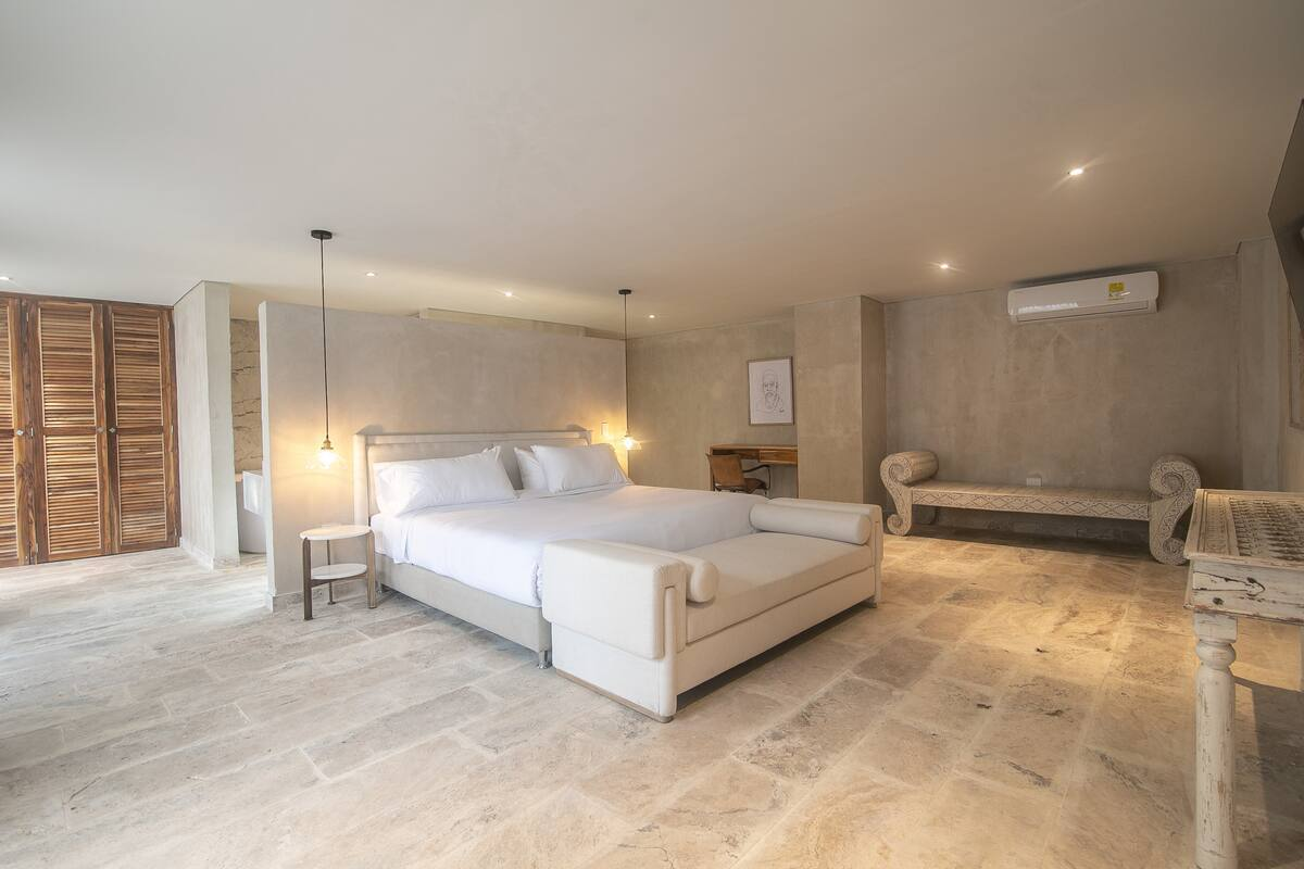 11 Bedroom Luxury Villa in Old City image 7