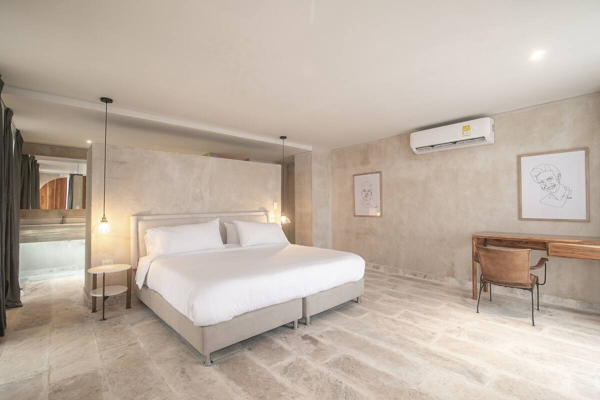11 Bedroom Luxury Villa in Old City image 9