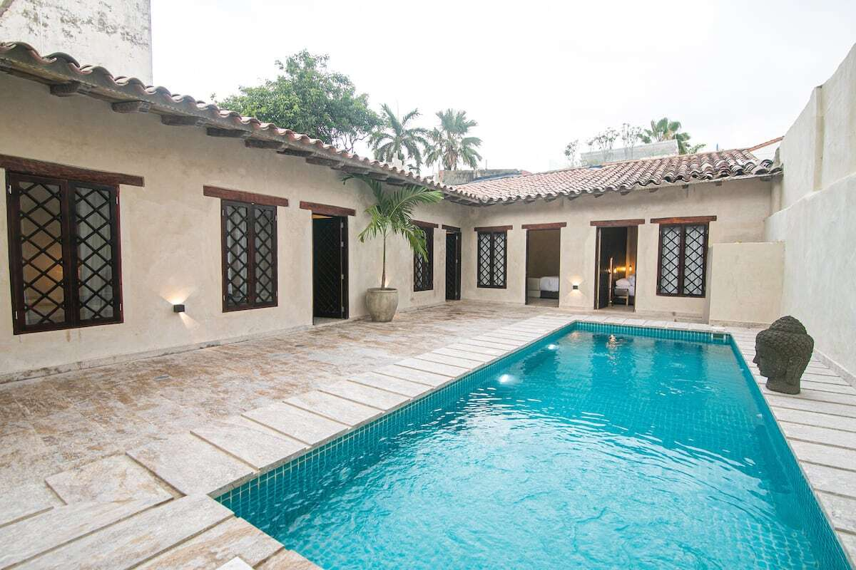Luxury 5-Bedroom Villa Old City image 10