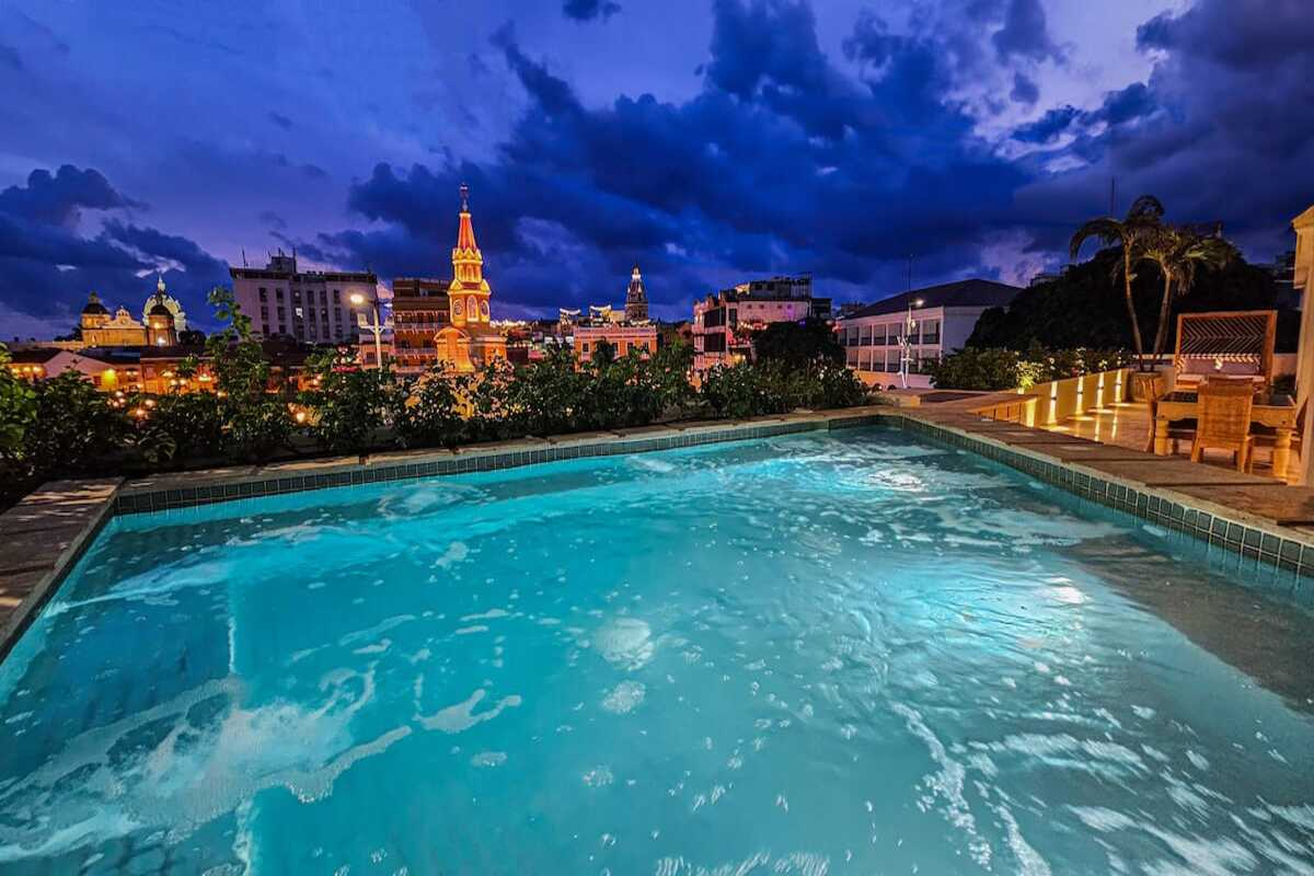 Luxury 21 Bed Villa Old City image 1