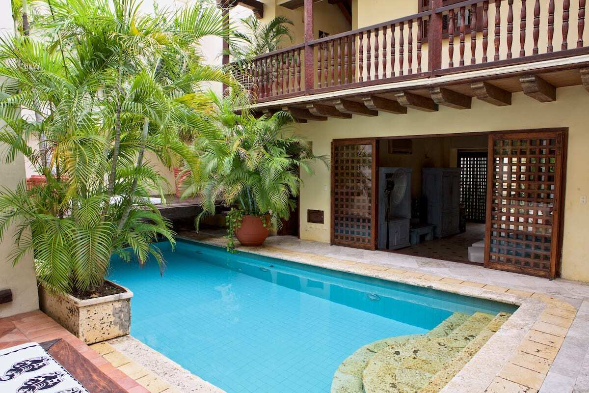 9 Bedroom Luxury Mansion In Old City image 1