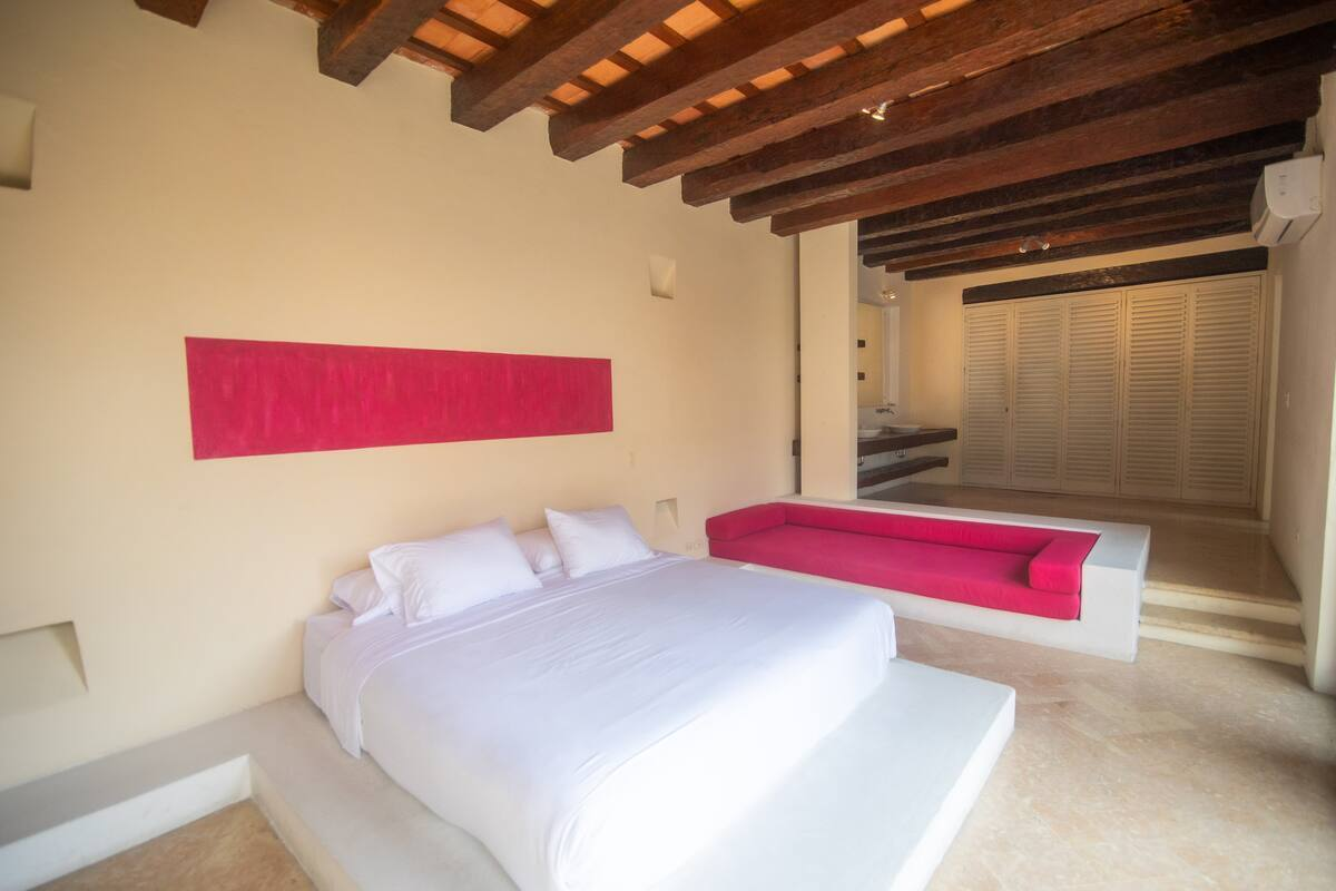 9 Bedroom Luxury Mansion In Old City image 7